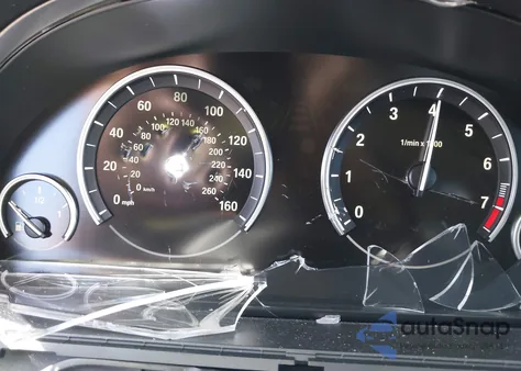 2010 BMW 750I xDrive z USA, uszkodzony, nr VIN WBAKC6C5XACL67642